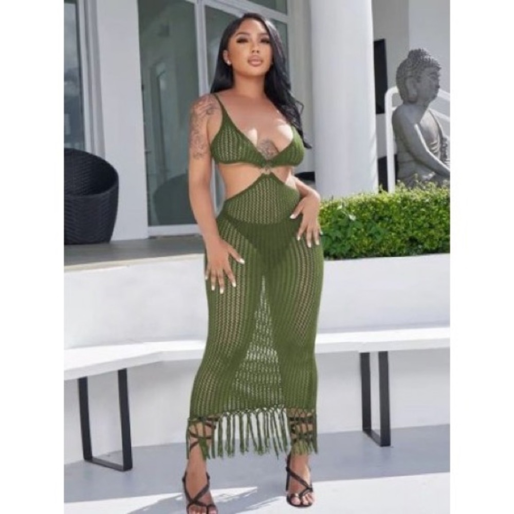 Olive Green Crochet Cutout Maxi Dress women's size medium NWT